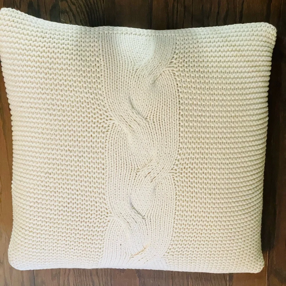 CELERIE KEMBLE CABLE KNIT SWEATER SQUARE THROW DECORATIVE PILLOW IVORY 2…